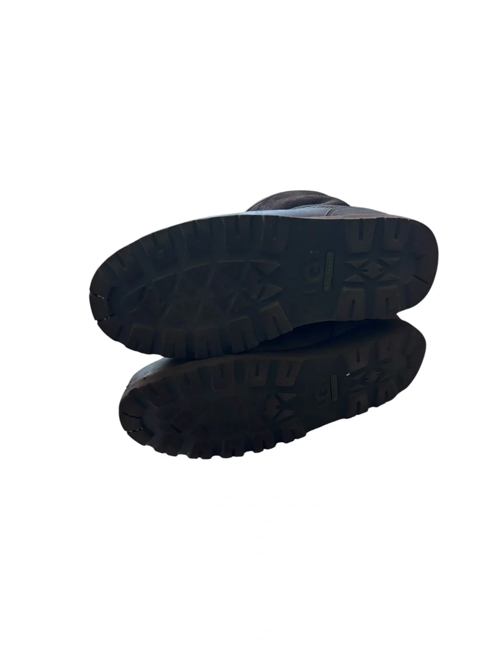 UGG || Men’s ‘Hendren’ TL Waterproof Winter Boot Size 10
